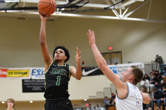 Jesuit.Canby_.boys-basketball.LSI-2021.Leon-Neuschwander.69